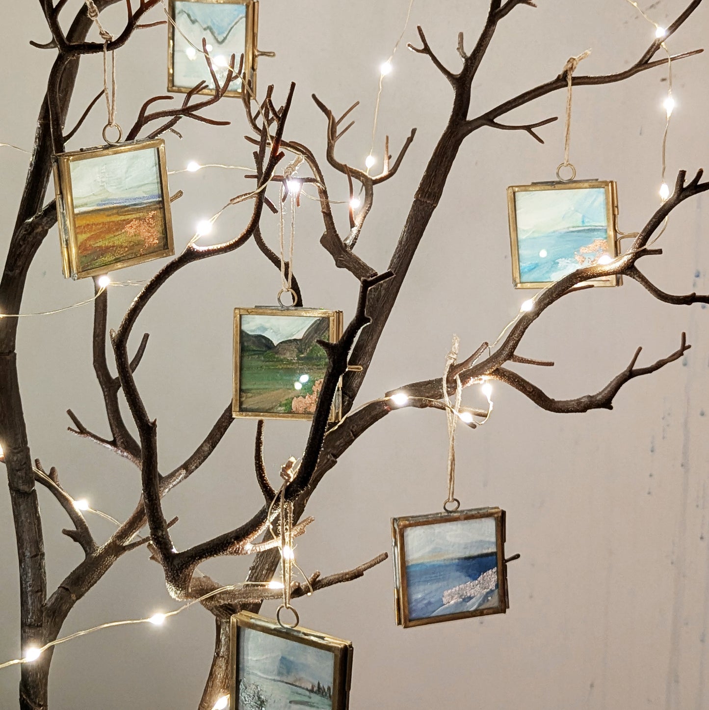 Set of 6 | Hand-Painted Christmas Tree Decorations